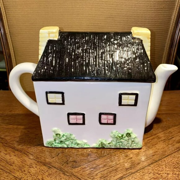 Vintage The Haldon Group 6โ House Teapot China Collectible - Picture 4 of 7